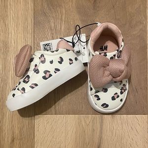 Girls H&M Minnie Mouse shoes